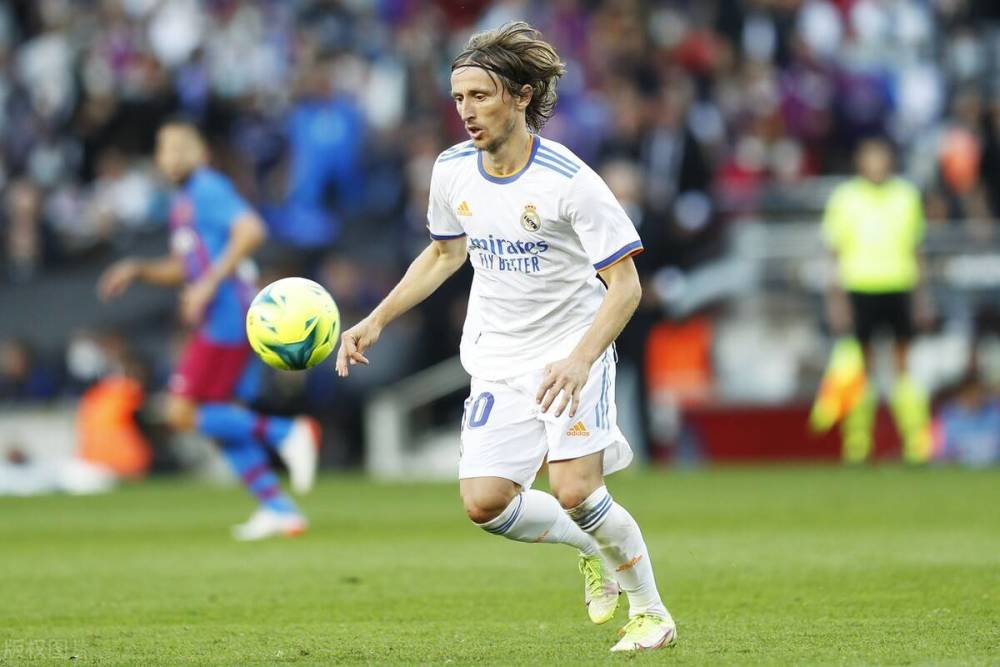 安永佳：赛季结束心情开心，希望明年表现更上一层楼